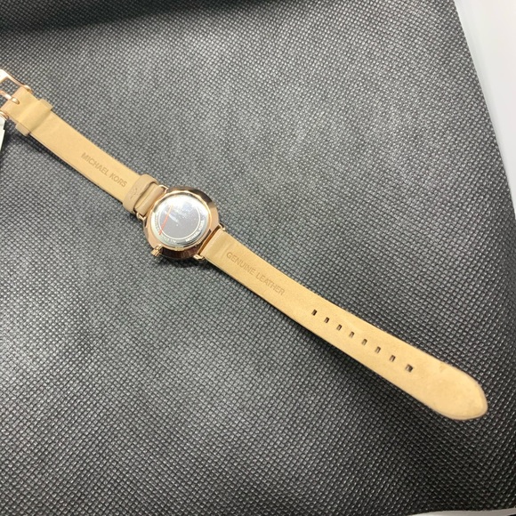 Michael Kors Women\'s Portia Leather Watch MK2752 main image 7